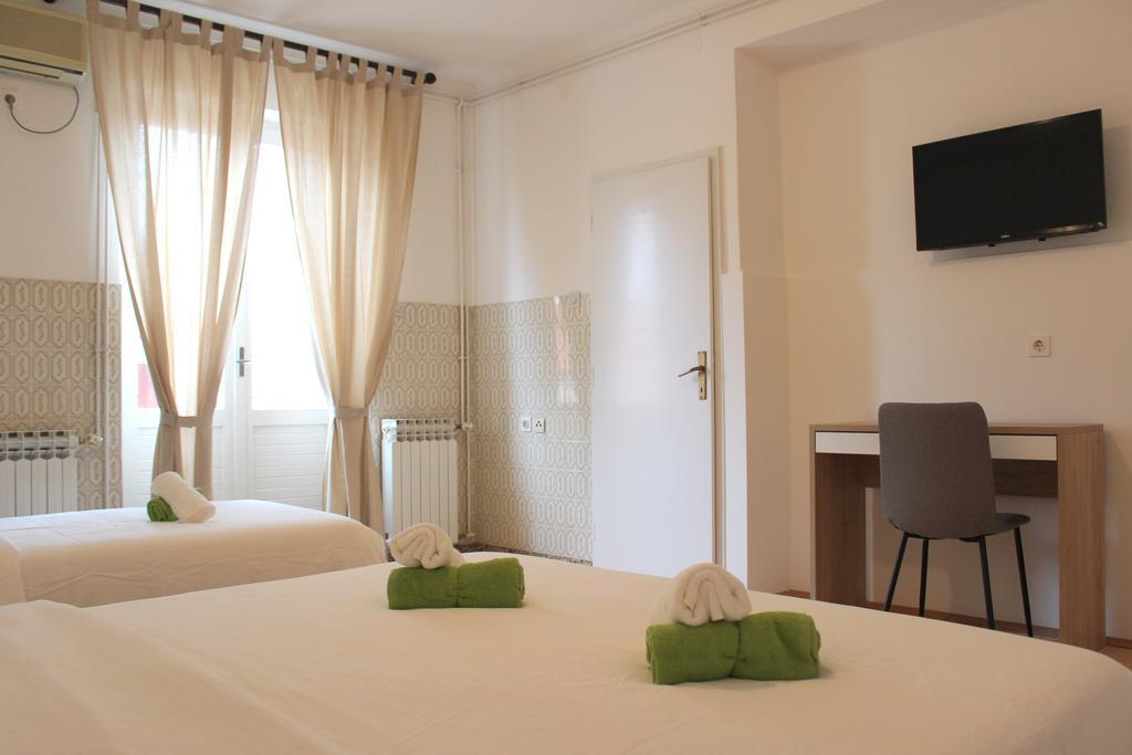 Apartment & Room'S Anni Zara Esterno foto
